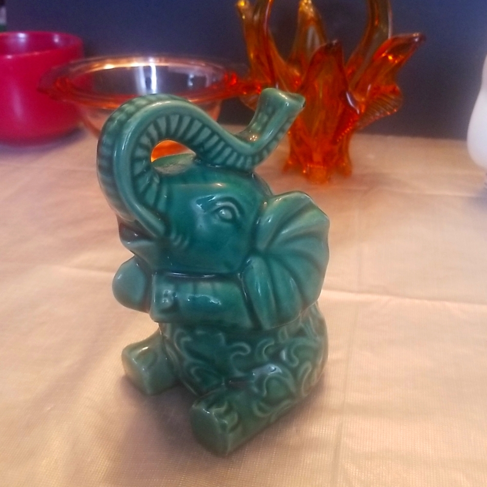 3/$25 Elephant Illuminary Figure GC Naturals Potpourri Insence